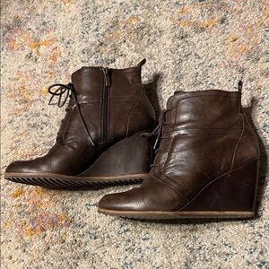 Biala Brown Leather Wedge Ankle Booties 39/9